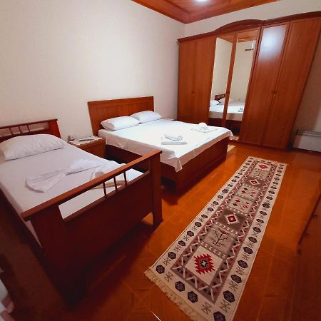 Sokolli Guest House Gjirokastra Zewnętrze zdjęcie