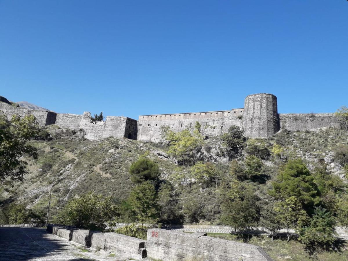 Sokolli Guest House Gjirokastra Zewnętrze zdjęcie
