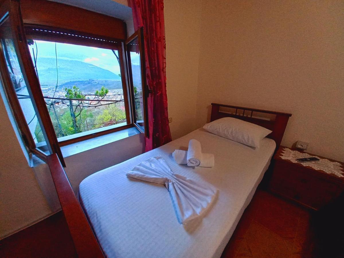 Sokolli Guest House Gjirokastra Zewnętrze zdjęcie