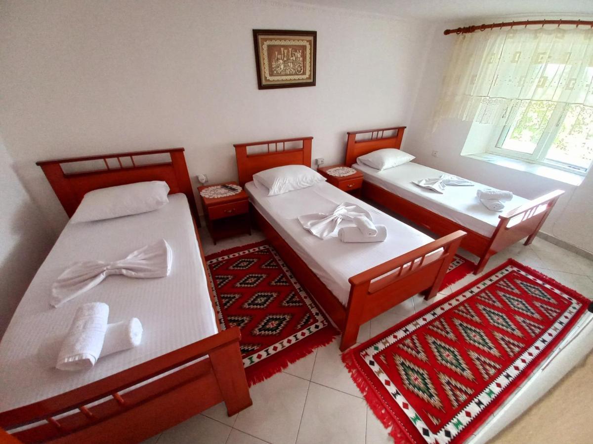 Sokolli Guest House Gjirokastra Zewnętrze zdjęcie